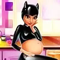 კატა ქალი ორსული