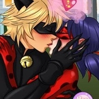 miraculous_ladybug_kissing Jogos